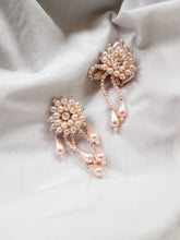 Load image into Gallery viewer, "Salma" clip on earrings