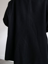 Load image into Gallery viewer, "Salomé" black cashmere and wool blazer