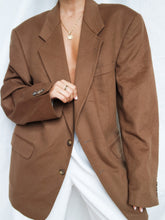 Load image into Gallery viewer, Light brown/ Camel blazer