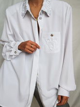 Load image into Gallery viewer, "Ying" white blouse (XL)