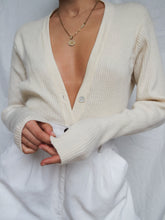 Load image into Gallery viewer, "Latte" Cashmere knitted cardigan (M/L)