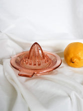 Load image into Gallery viewer, "Squezze me" lemon squezzer - lallasshop