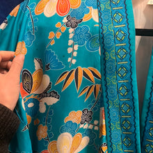 Load image into Gallery viewer, "Misako" silk kimono