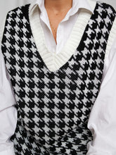Load image into Gallery viewer, "Rym" sleeveless jumper