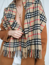 Load image into Gallery viewer, BURBERRY cashmere scarf