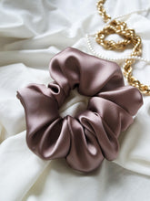 Load image into Gallery viewer, "Bois de rose" silk scrunchie - lallasshop