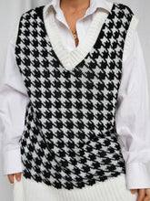 Load image into Gallery viewer, "Rym" sleeveless jumper