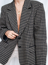 Load image into Gallery viewer, "Lara" houndstooth blazer (M/L)