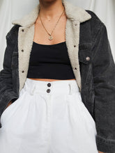 Load image into Gallery viewer, LEVI'S trucker grey denim jacket