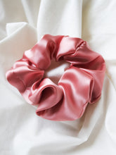 Load image into Gallery viewer, "Babe" silk Scrunchie - lallasshop