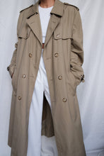 Load image into Gallery viewer, "Safia" trench coat