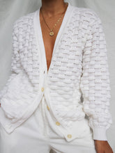 Load image into Gallery viewer, "Snow" knitted cardigan (M)