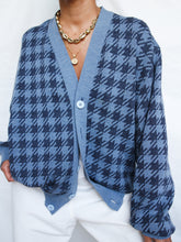 Load image into Gallery viewer, "Carry" knitted cardigan - lallasshop
