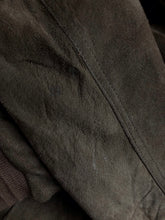 Load image into Gallery viewer, CHEVIGNON leather jacket (L men)
