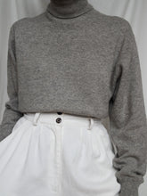 Load image into Gallery viewer, Turtleneck cashmere jumper