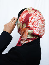 Load image into Gallery viewer, SALVATORE FERRAGAMO silk scarf - lallasshop
