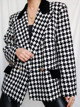 Load image into Gallery viewer, "Cruella" blazer