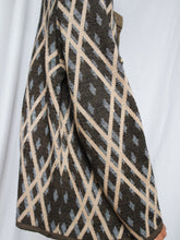 Load image into Gallery viewer, Vintage knitted tailored vest