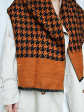 Load image into Gallery viewer, WEILL knitted scarf