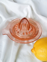 Load image into Gallery viewer, "Squezze me" lemon squezzer - lallasshop