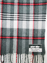 Load image into Gallery viewer, Fine merino blend scarf