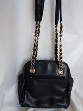 Load image into Gallery viewer, Black quilted bag