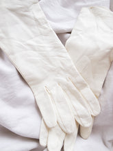 Load image into Gallery viewer, "Ava" leather gloves