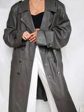 Load image into Gallery viewer, "New York" leather coat