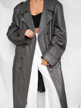 Load image into Gallery viewer, "New York" leather coat