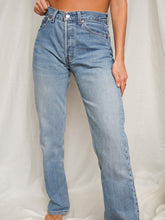 Load image into Gallery viewer, LEVI'S denim pants (36)