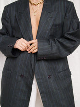 Load image into Gallery viewer, "Noblet" cross blazer