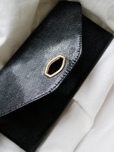 Load image into Gallery viewer, "Alma" clutch bag
