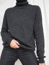 Load image into Gallery viewer, "Katherine" cashmere jumper