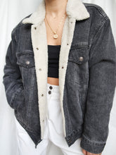 Load image into Gallery viewer, LEVI'S trucker grey denim jacket