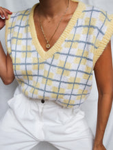 Load image into Gallery viewer, "Clueless" knitted sleeveless jumper (L)