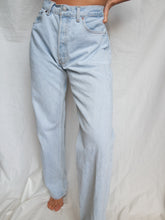 Load image into Gallery viewer, 501 LEVI'S pants (W33 L32)