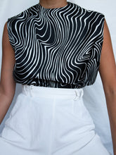Load image into Gallery viewer, "Zig Zag" top - lallasshop
