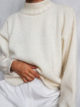 Load image into Gallery viewer, "Lilly" knitted jumper (L)