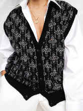 Load image into Gallery viewer, "Christian" knitted sleeveless jumper (L)