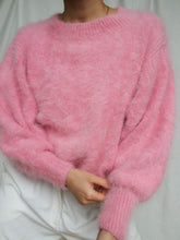 Load image into Gallery viewer, Pink angora knitted jumper