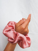 Load image into Gallery viewer, "Babe" silk Scrunchie - lallasshop