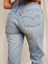Load image into Gallery viewer, LEVI'S denim pants (36)