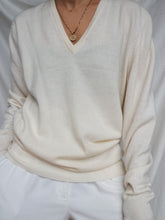Load image into Gallery viewer, "Gracie" Cashmere jumper (M/L)