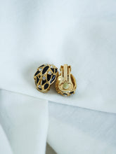 Load image into Gallery viewer, “Danielle” clip on earrings