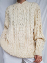 Load image into Gallery viewer, "Creamy" knitted jumper (L)