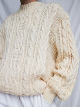 Load image into Gallery viewer, "Creamy" knitted jumper (L)
