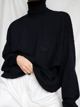 Load image into Gallery viewer, "Pola" dark blue turtleneck jumper
