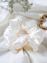 Load image into Gallery viewer, "Lys" silk scrunchie - lallasshop