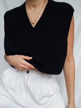 Load image into Gallery viewer, "Giulia" cashmere sleeveless jumper