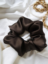 Load image into Gallery viewer, "Iced cokoa" silk scrunchie - lallasshop